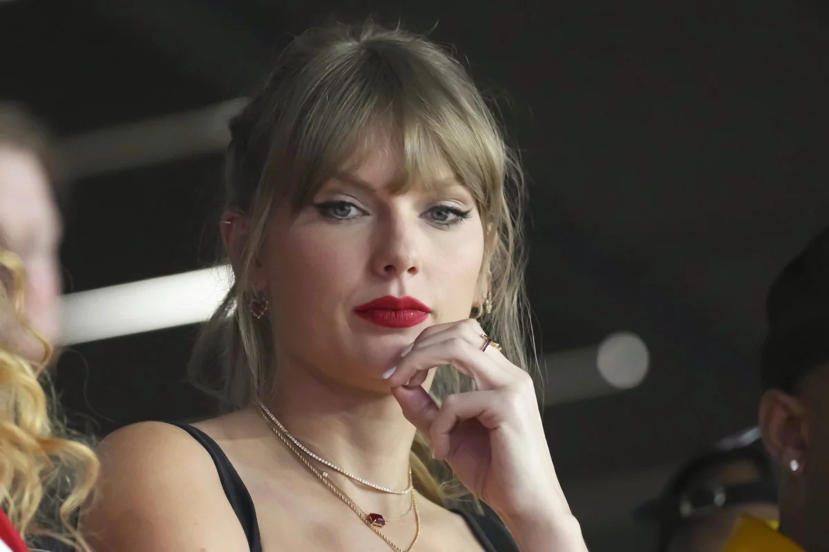 Taylor Swifts Decision On Attending Chiefs Broncos 20251117 191010