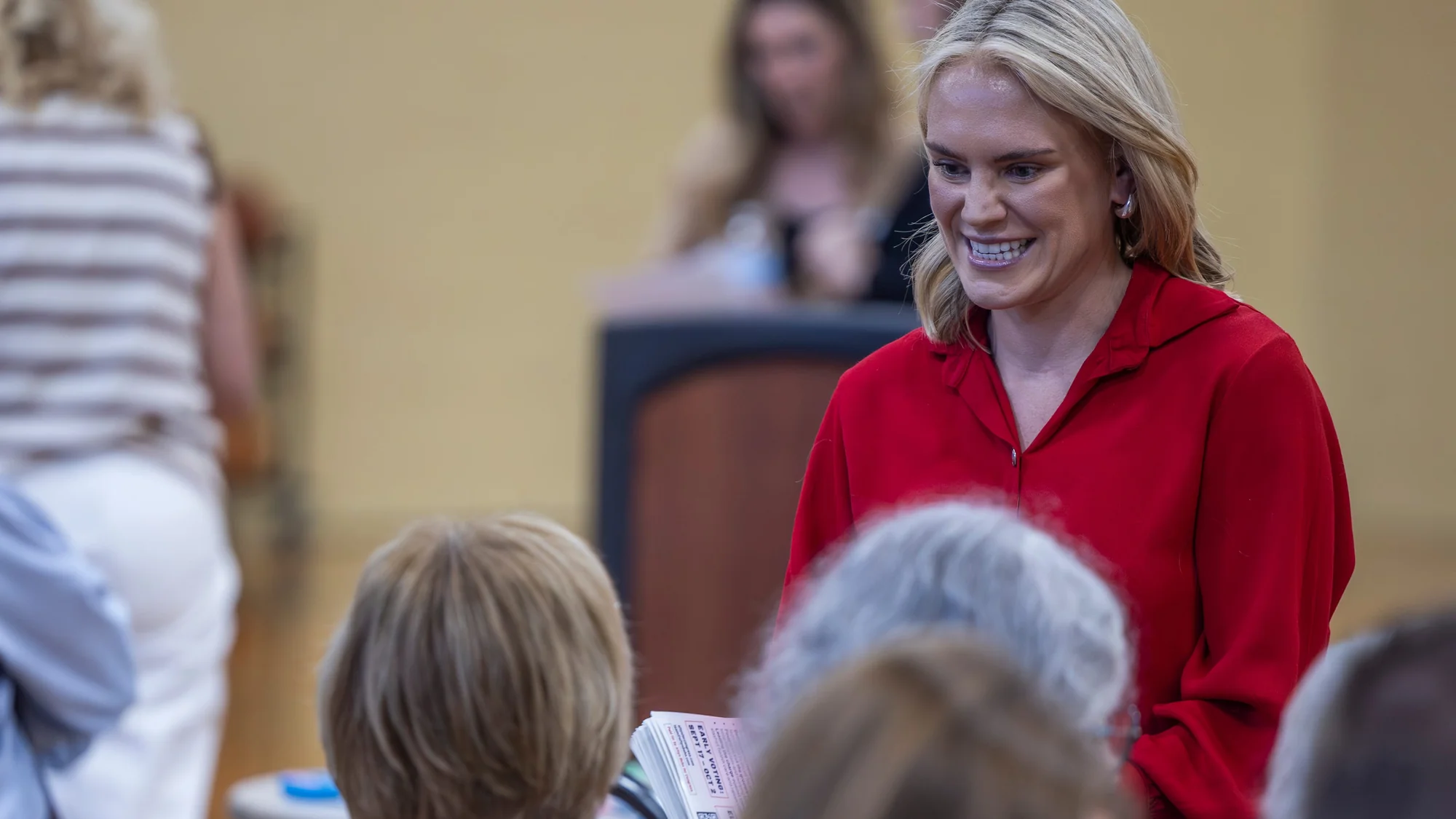 Tennessee congressional race becomes unlikely test 20251130 153710