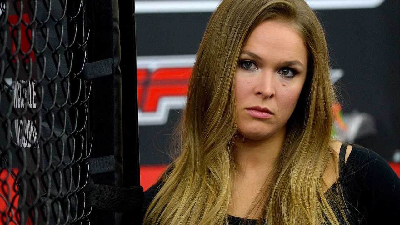 UFC legend Ronda Rousey takes swipe at Joe Rogan i 20251102 114521