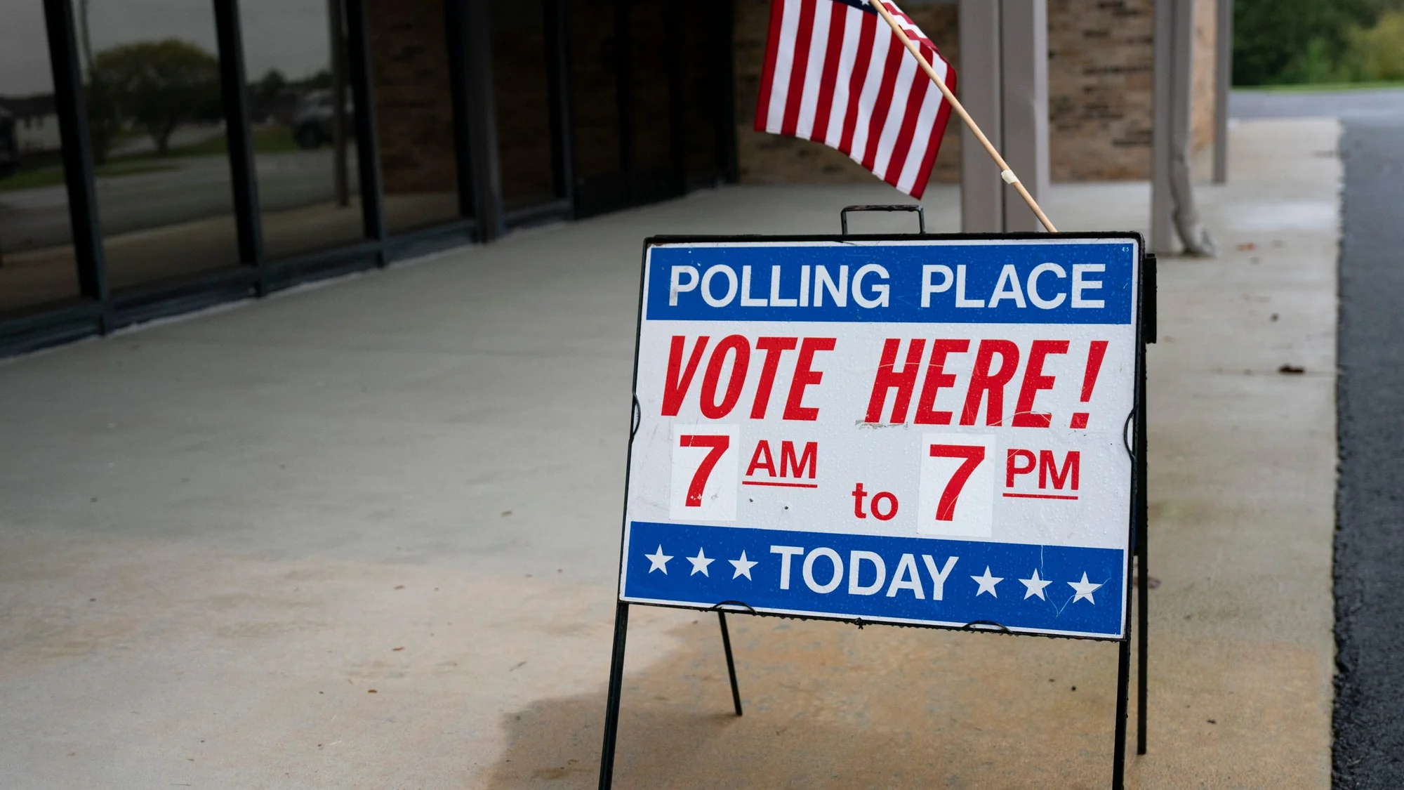 What time do polls open on Election Day Heres what 20251104 101236