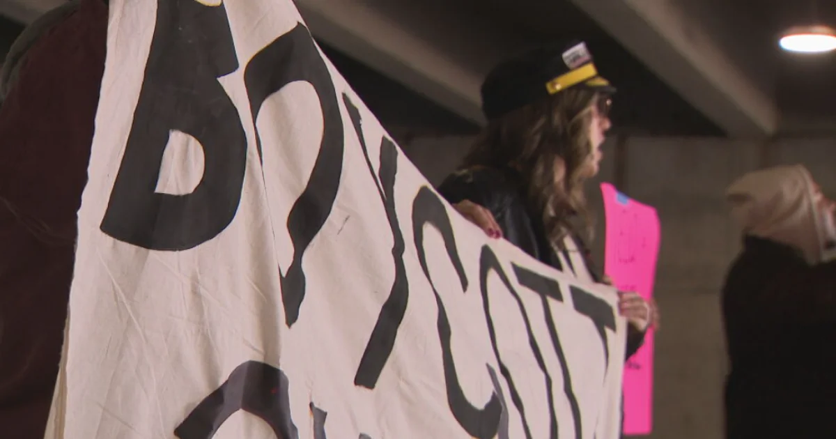 Activists hold protest at BNA Sunday urging travel 20251201 162155