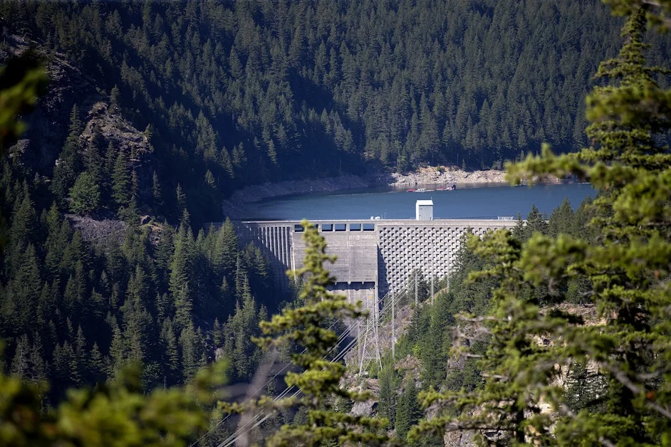 Army takeover of Skagit dams lowers flood waters 20251217 101007
