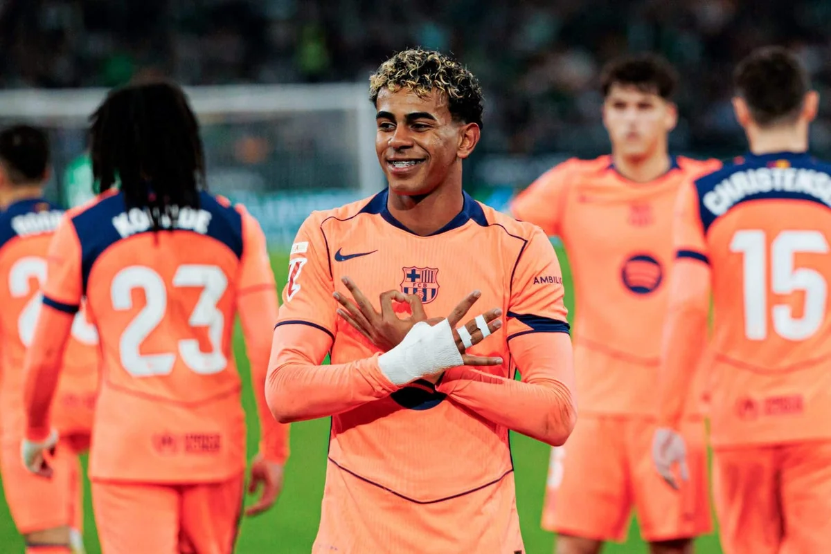 Barcelona Used Lamine Yamal Centrally He Caused Ha 20251209 231613