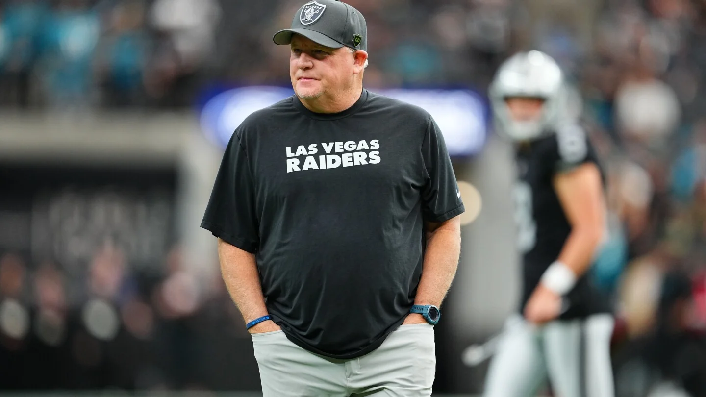 Chip Kelly will be Northwesterns offensive coordin 20251230 140654