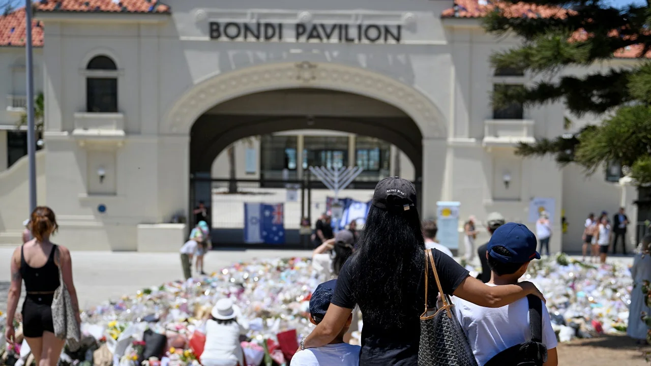 Former Australian minister says radical Islam pull 20251221 002406