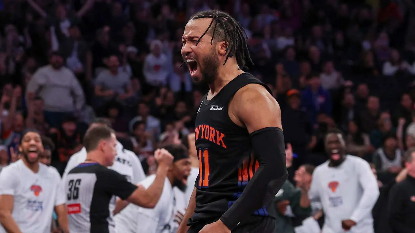 Knicks Star Releasing Statue Of Liberty Inspired K 20251211 173303