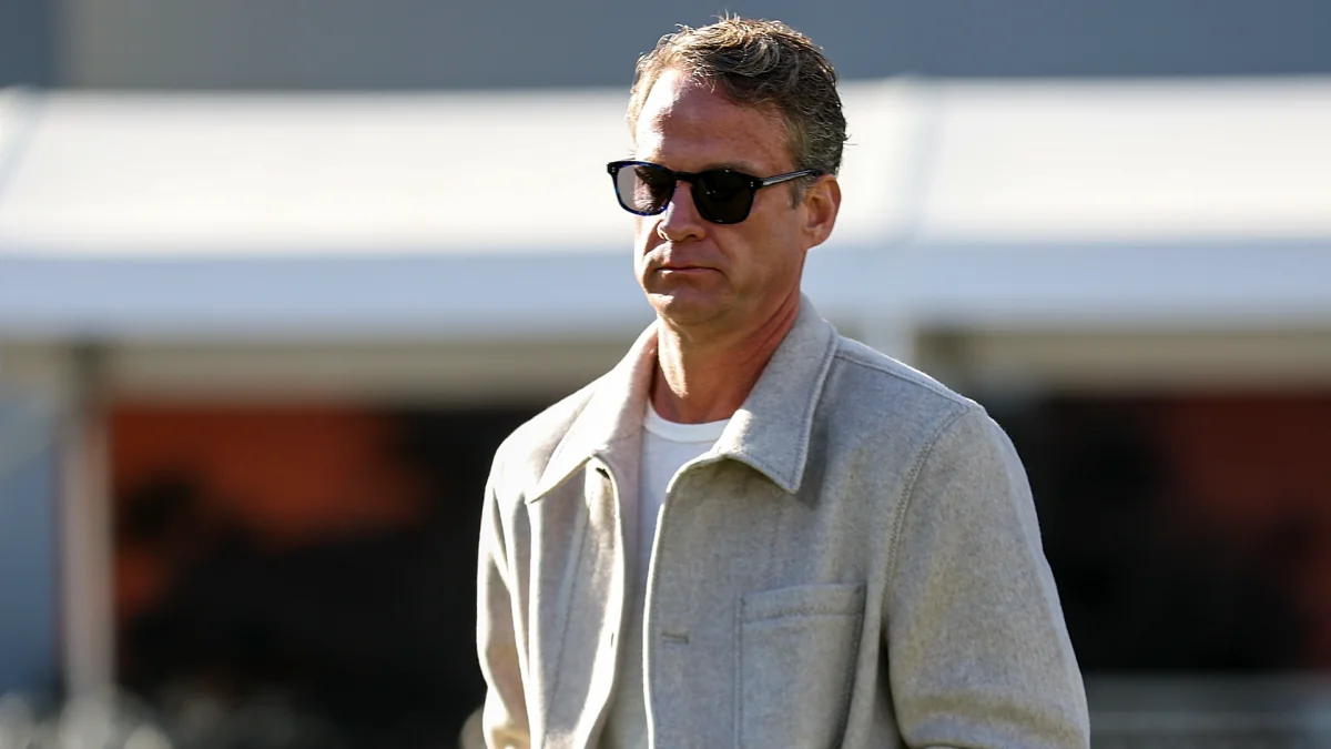 Lane Kiffin trying to make it work by lending LSU 20251231 055717