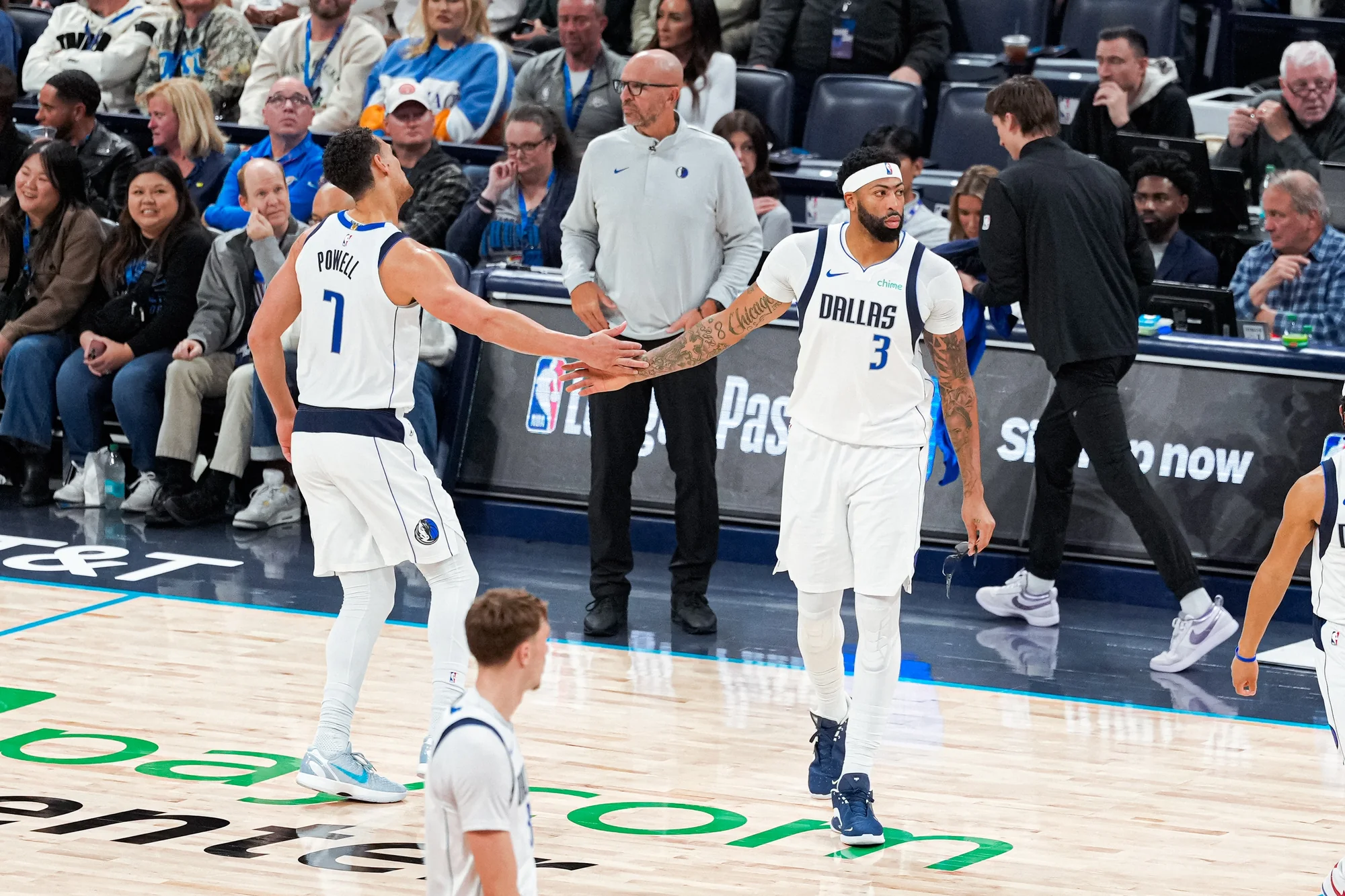 Mavs Rockets preview Mavs in the midst of a brutal 20251207 025834
