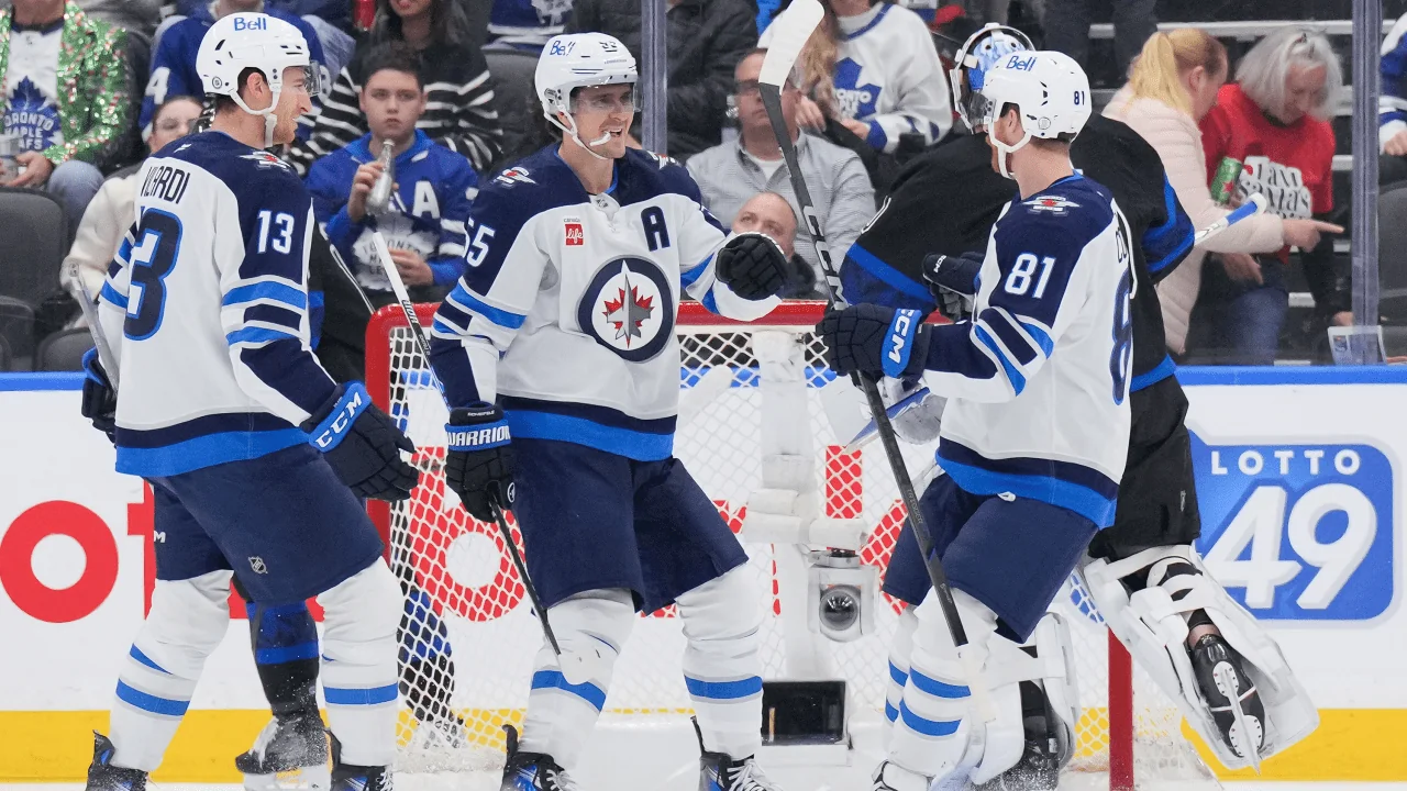 NHL On Tap Top line leads Jets into Buffalo agains 20251202 023449