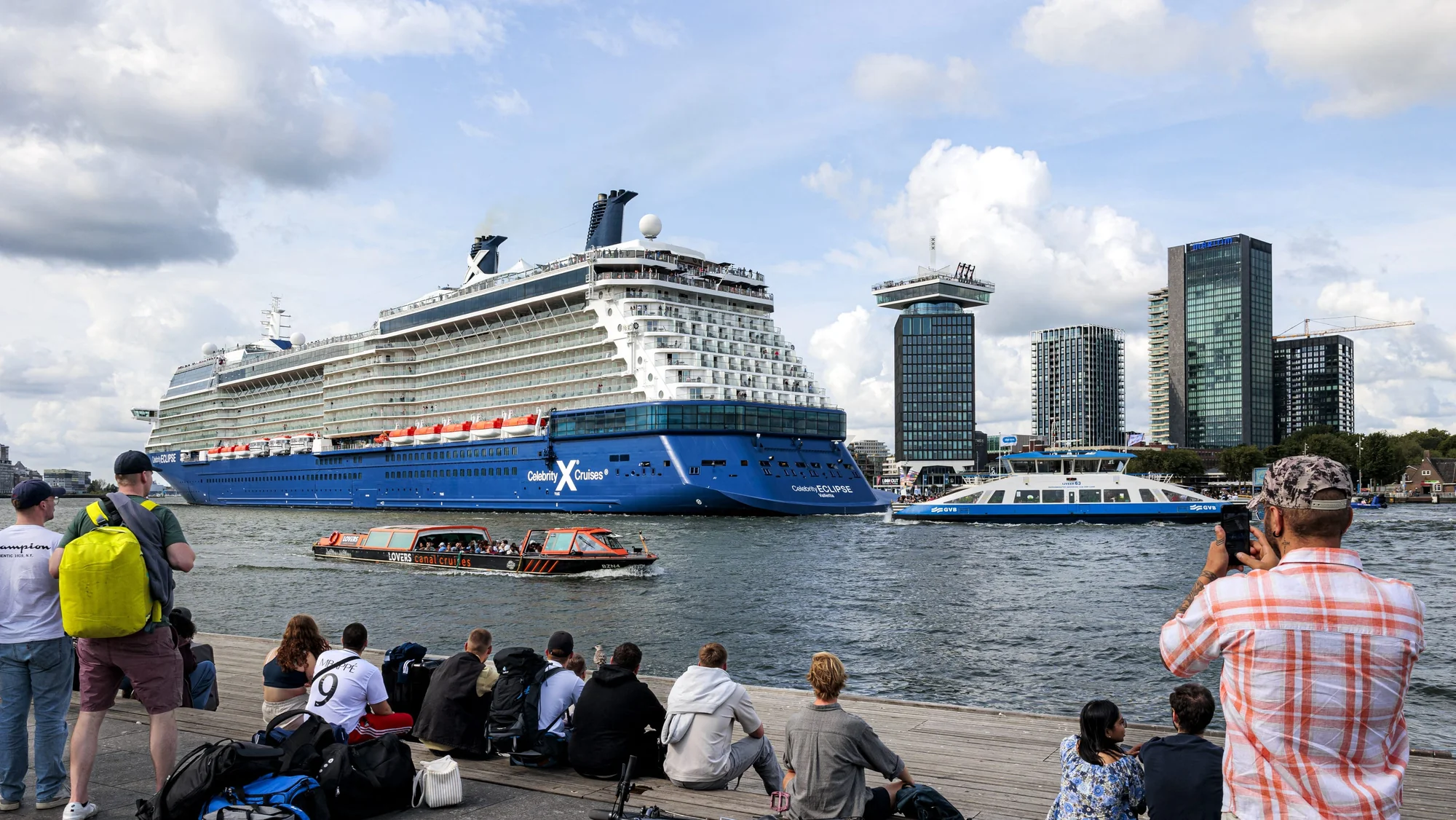 100 sick in Celebrity Cruises gastrointestinal ill 20260101 214157