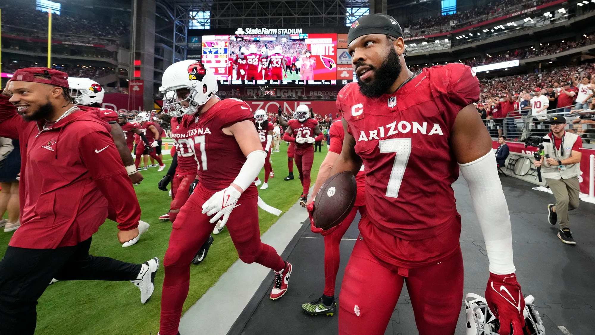 49ers sign former Eagles linebacker ahead of wild 20260106 234545