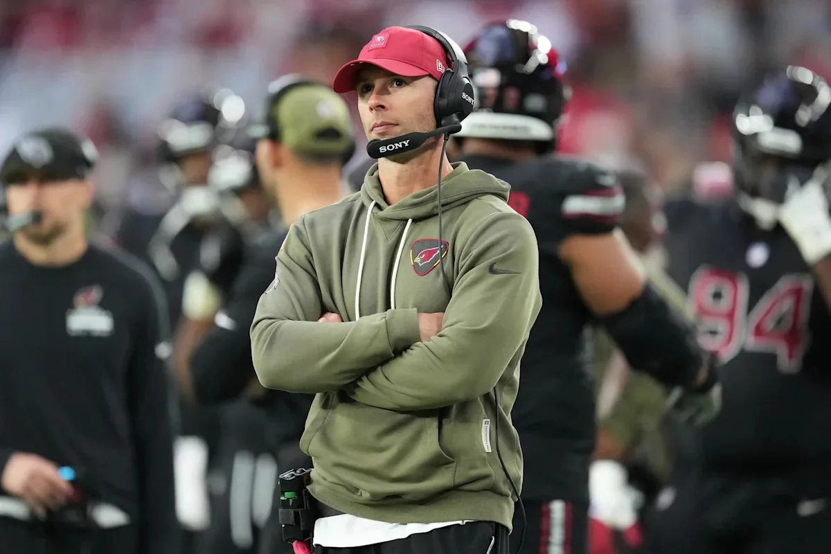 Cardinals Reportedly Fire Jonathan Gannon Followin 20260105 192107