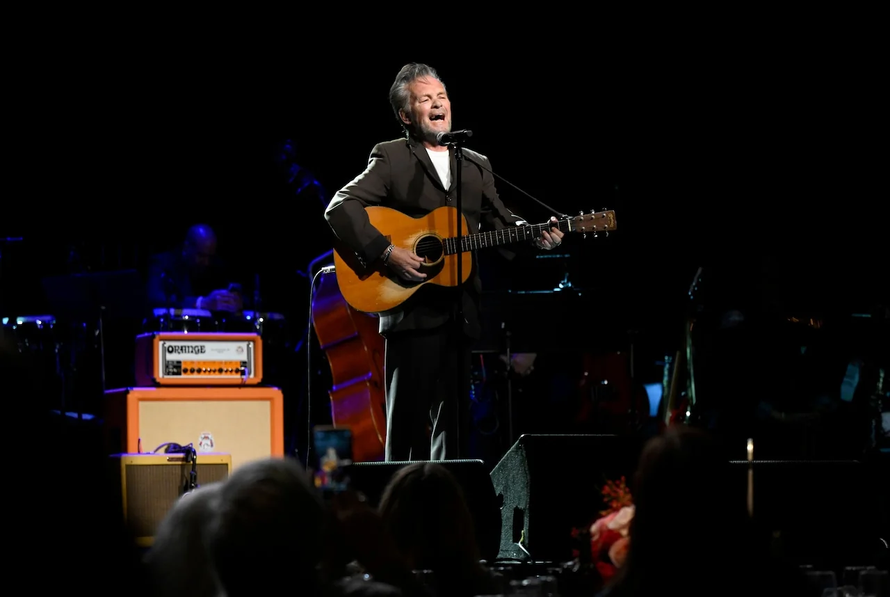 Classic rock legend to play biggest hits on tour f 20260116 165919