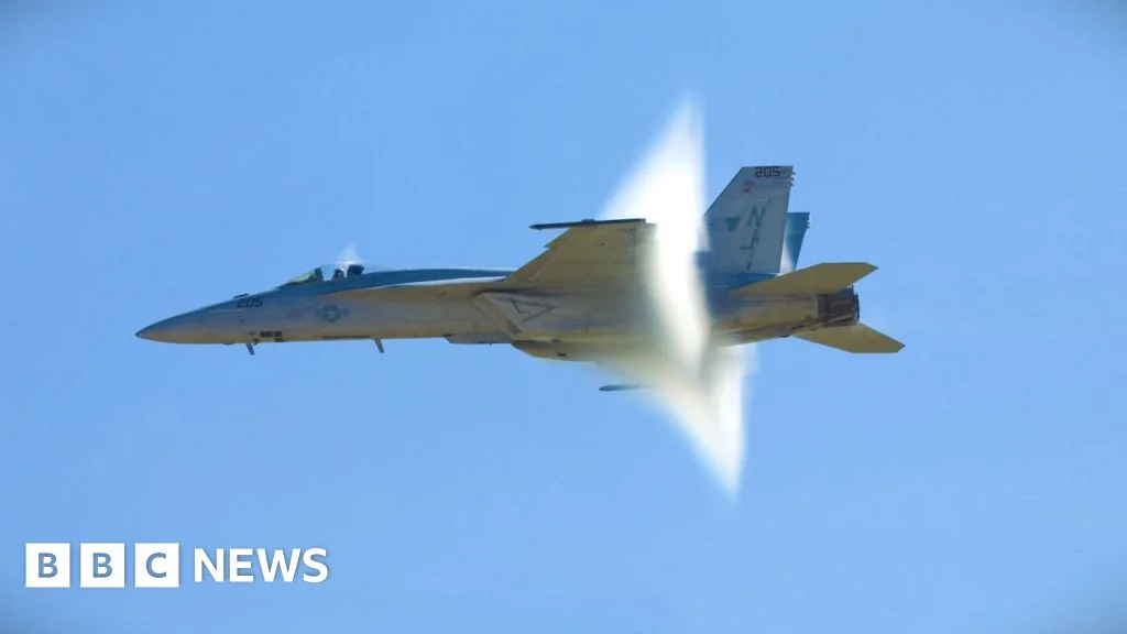 Doorbell cam records sonic boom heard over Norwich 20260115 112033