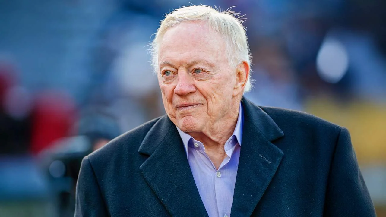 Jerry Jones says Cowboys defensive struggles dont 20260105 090256