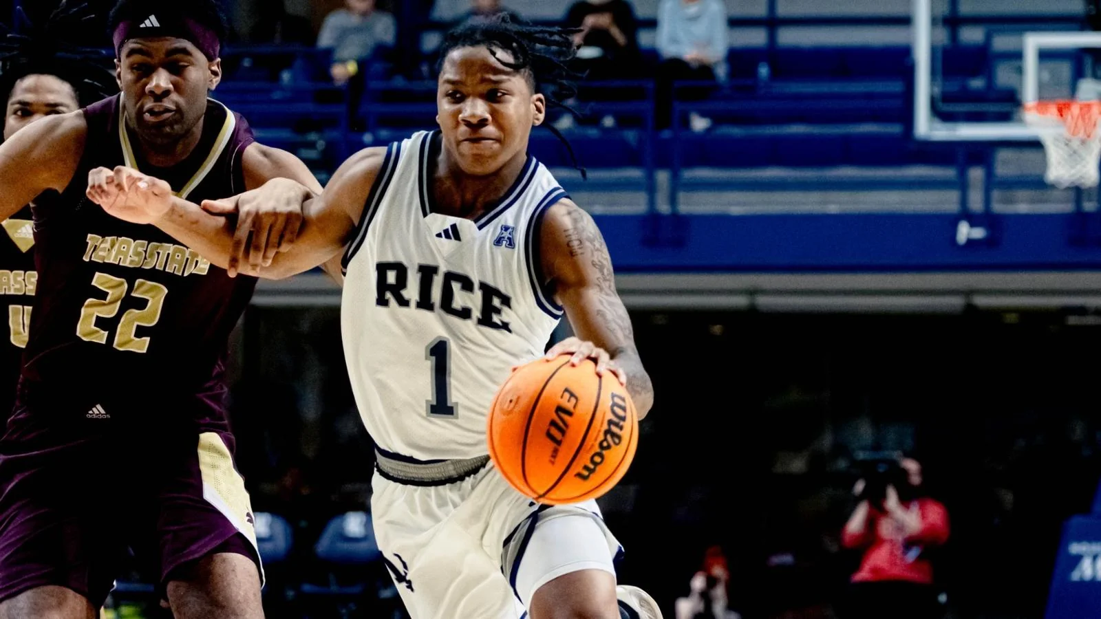 Mens Basketball Hosts Memphis in Home Conference O 20260102 203038