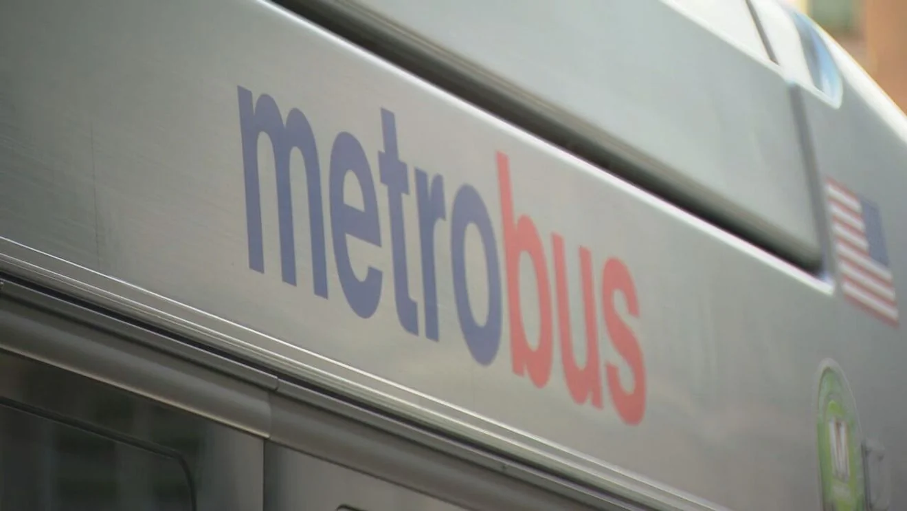 Metro resumes Monday morning as other DC area tran 20260127 133713