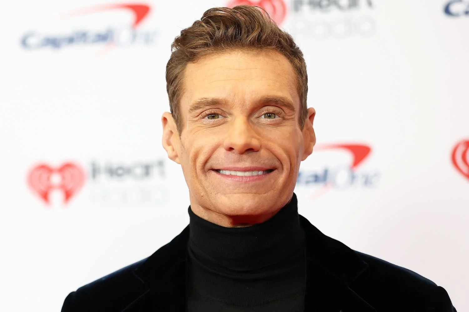 Ryan Seacrest Addresses Big Question About His Leg 20260130 053827