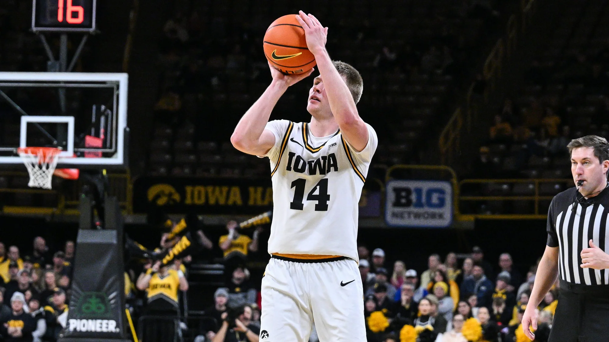 Where To Watch Iowa Basketball Vs Ucla Today Tipof 20260103 232014
