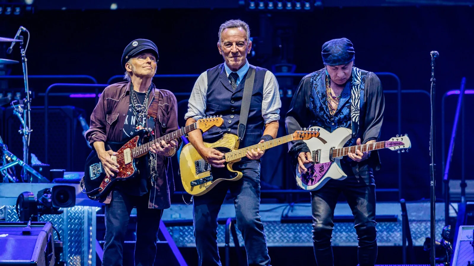 Bruce Springsteen And The E Street Band Announce L 20260217 200223