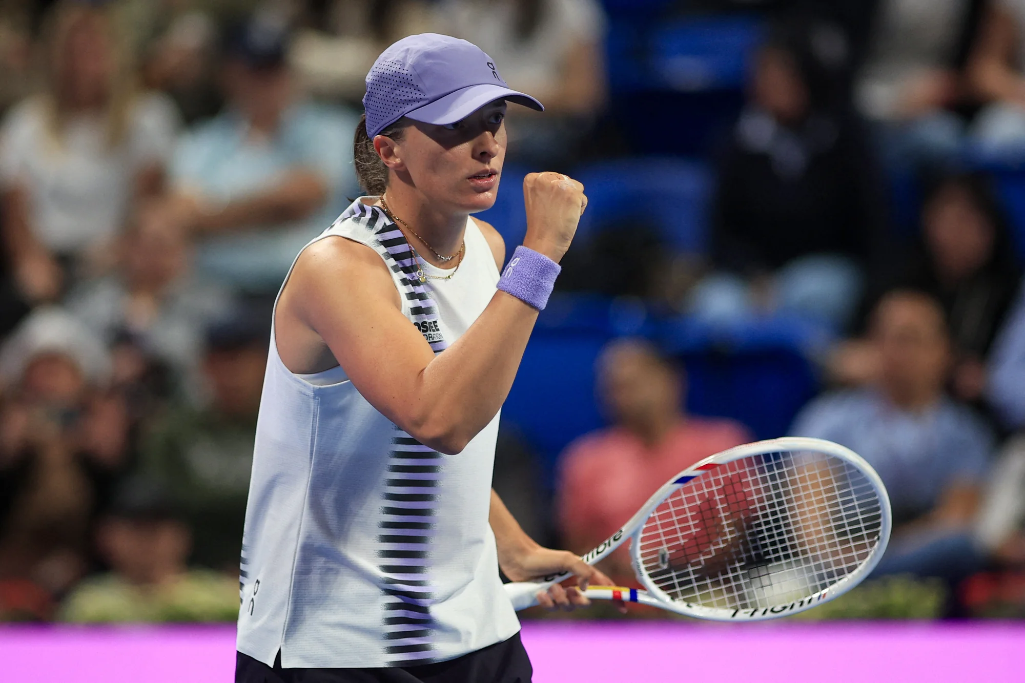 By the numbers Swiatek powers into Doha third roun 20260211 172250