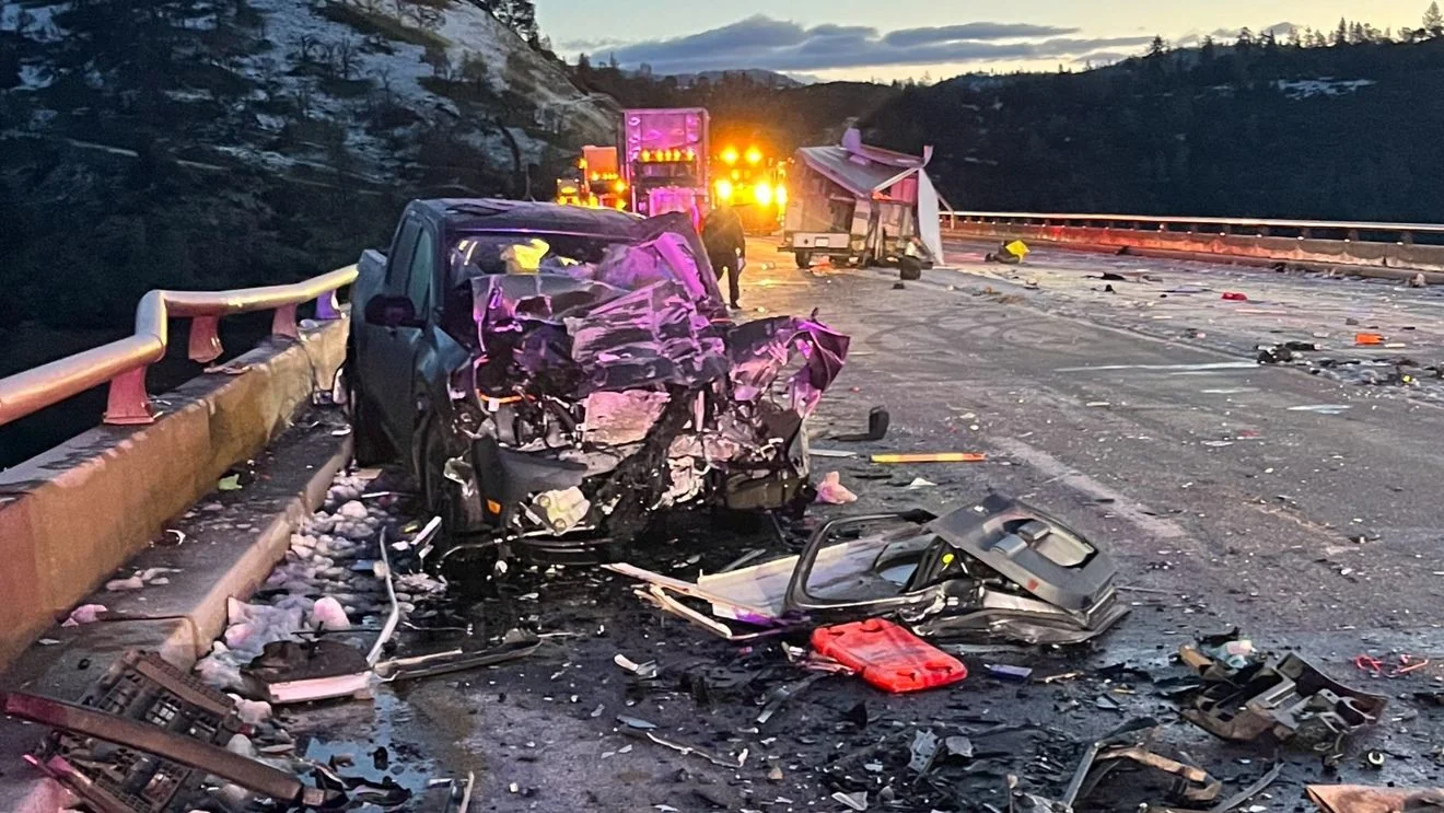 Drivers listed in critical condition after head on 20260223 102847