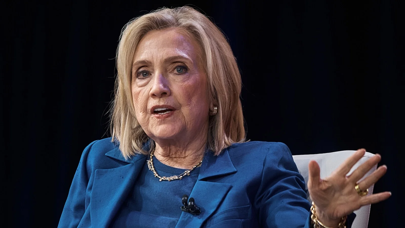 Hillary Clinton continues to push for public heari 20260205 191343