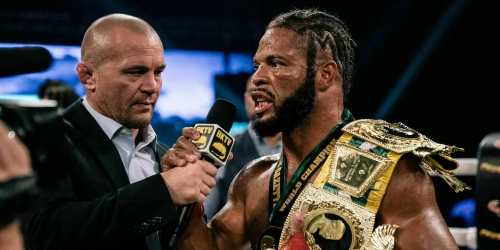 Lorenzo Hunt vs David Mundell BKFC KnuckleMania VI 20260208 072132