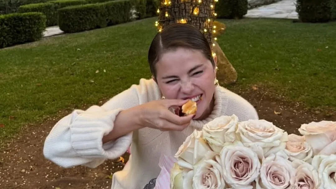 Selena Gomez and Benny Blancos Valentines Day dinn 20260218 082911