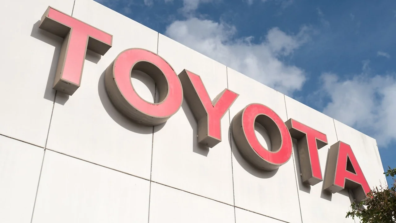 Toyota recalls 43500 trucks over engine defect tha 20260527 065034