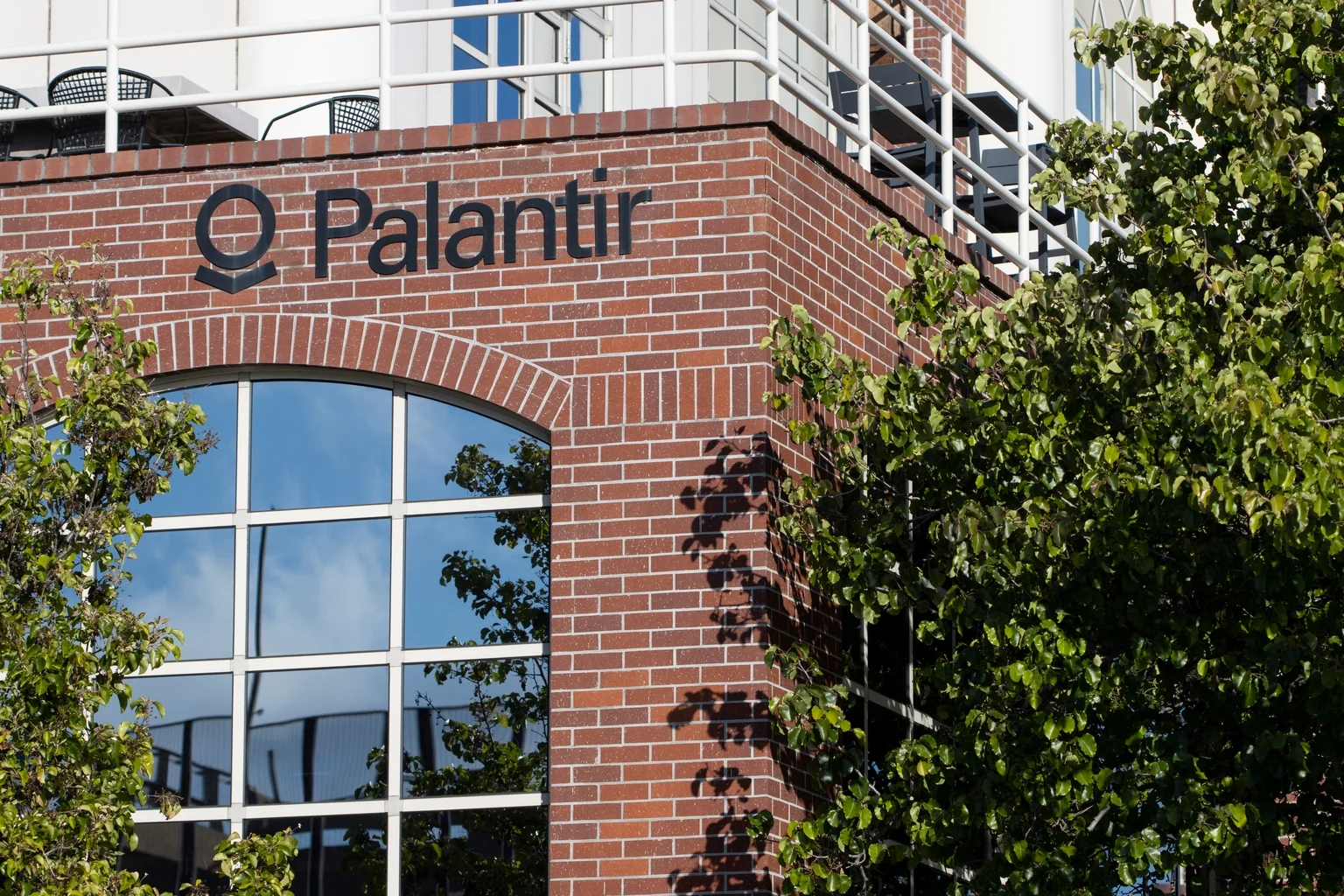 Palantirs 369 Billion Valuation Requires Unprecede 20260603 153912